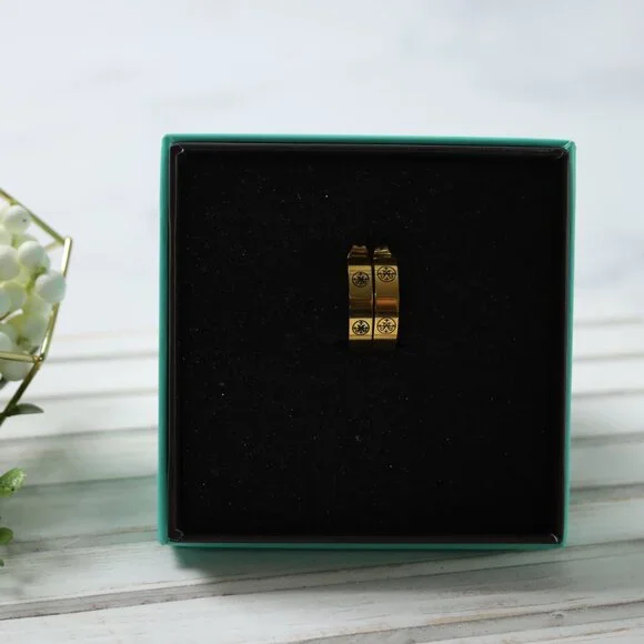 My Saint My Hero: THE GREATEST LOVE Shema Earrings NEW IN BOX - Picture 2 of 7